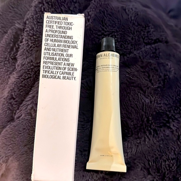 New in Box Grown Alchemist facial moisturizer - Picture 1 of 8